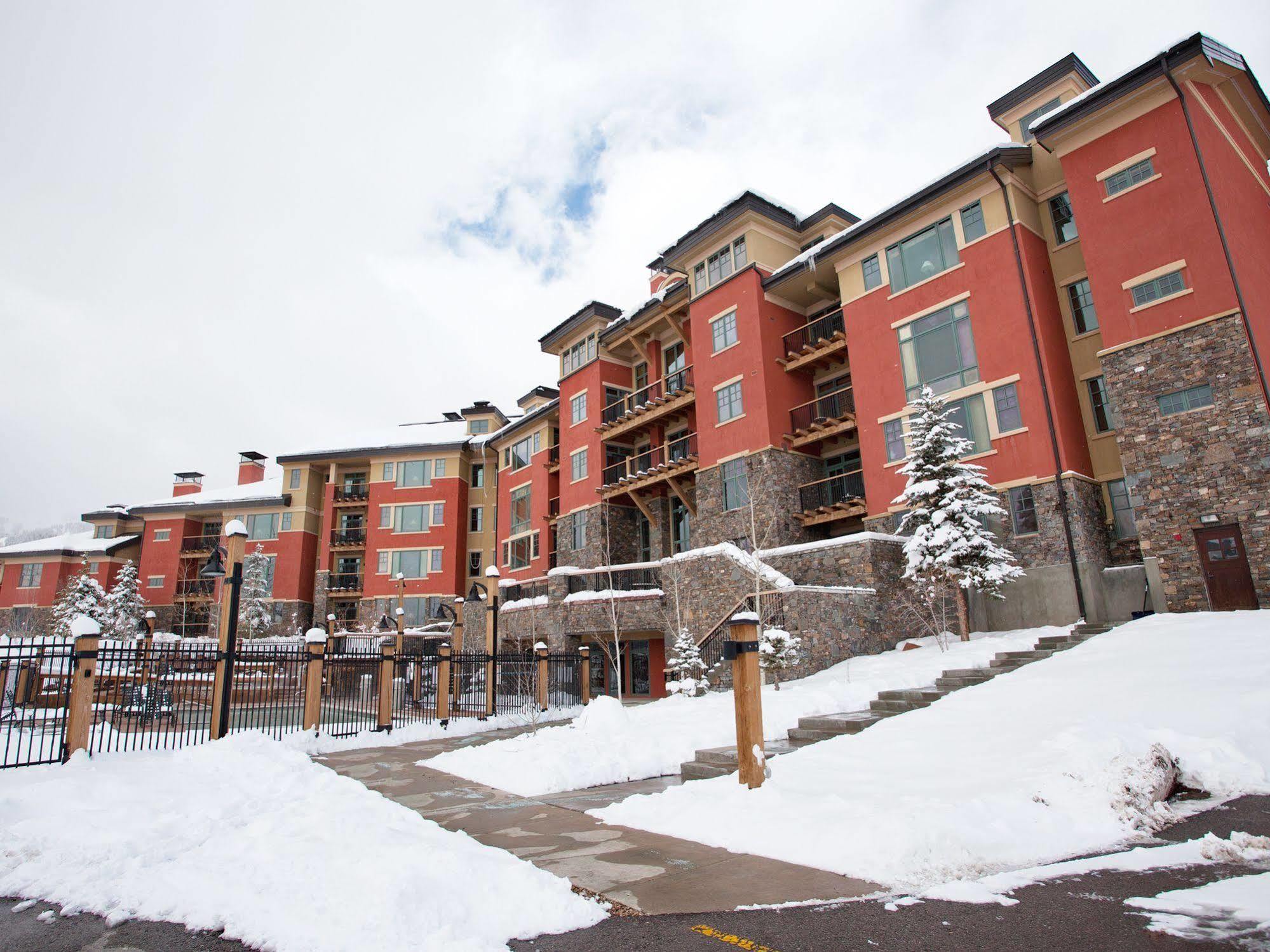 Raintree'S The Miners Club Park City Exterior photo